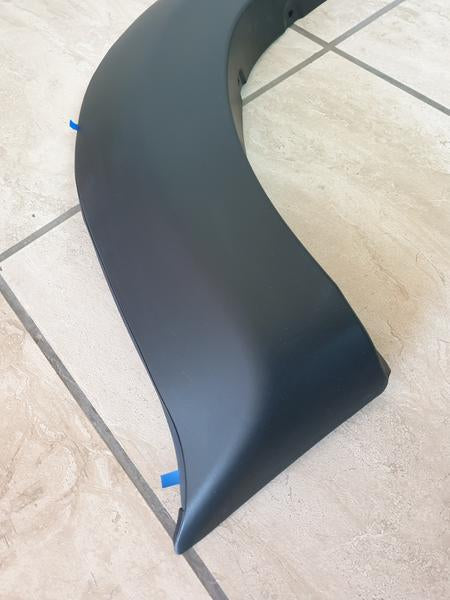 Original New Toyota Hilux Right Rear Wheel Arch Moulding