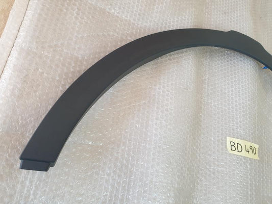 Original New Land Rover Range Rover Evoque Right Front Wheel Arch Moulding