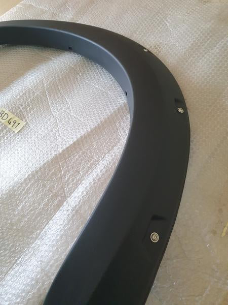 Original New Nissan Navara Right Rear Wheel Arch Moulding