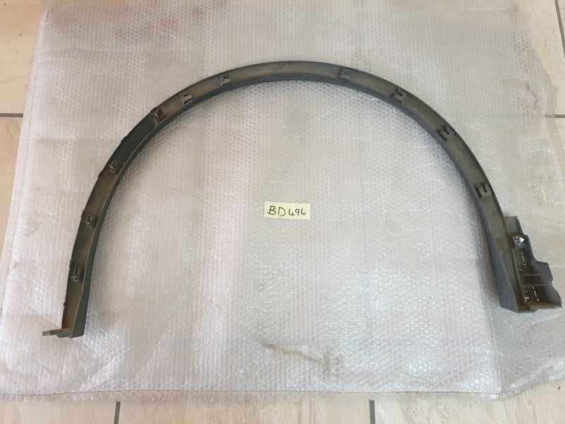 Original Used Volkswagen Tiguan Right Front Wheel Arch Moulding