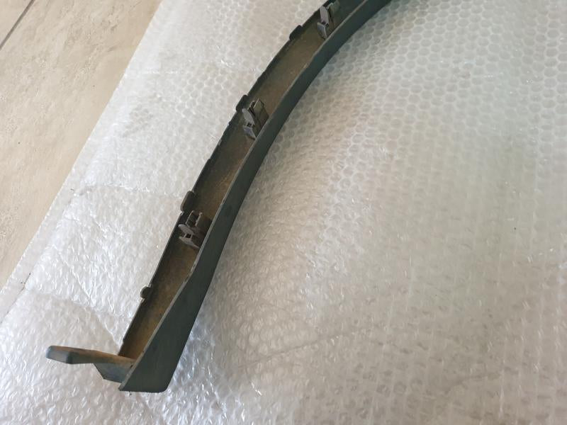 Original Used Volkswagen Tiguan Right Front Wheel Arch Moulding