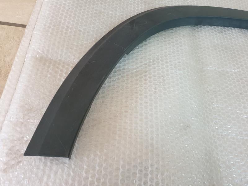 Original Used Mercedes-Benz GLB X247 Left Front Wheel Arch Moulding