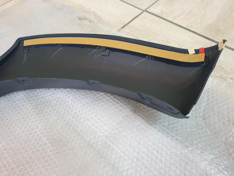 Original Used Toyota Hilux Left Rear Wheel Arch Moulding