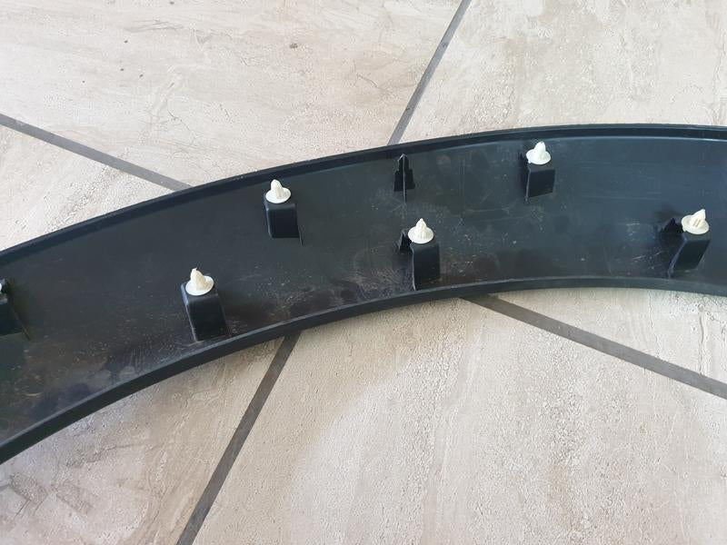 Original Used JAC 2.0 Right Front Wheel Arch Moulding