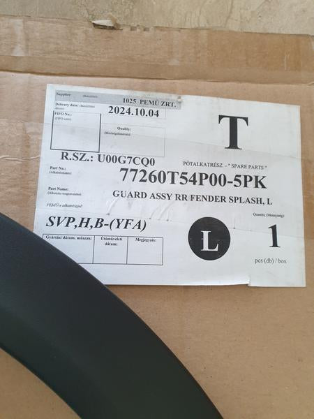 Original New Suzuki Vitara Left Rear Wheel Arch Moulding