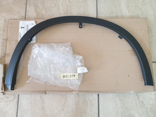 Original New Suzuki Vitara Right Front Wheel Arch Moulding