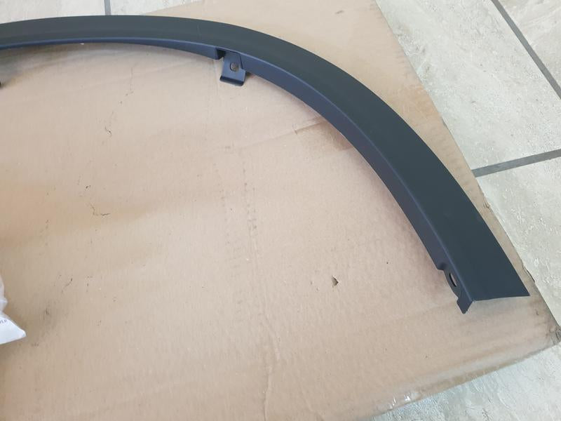 Original New Suzuki Vitara Right Front Wheel Arch Moulding