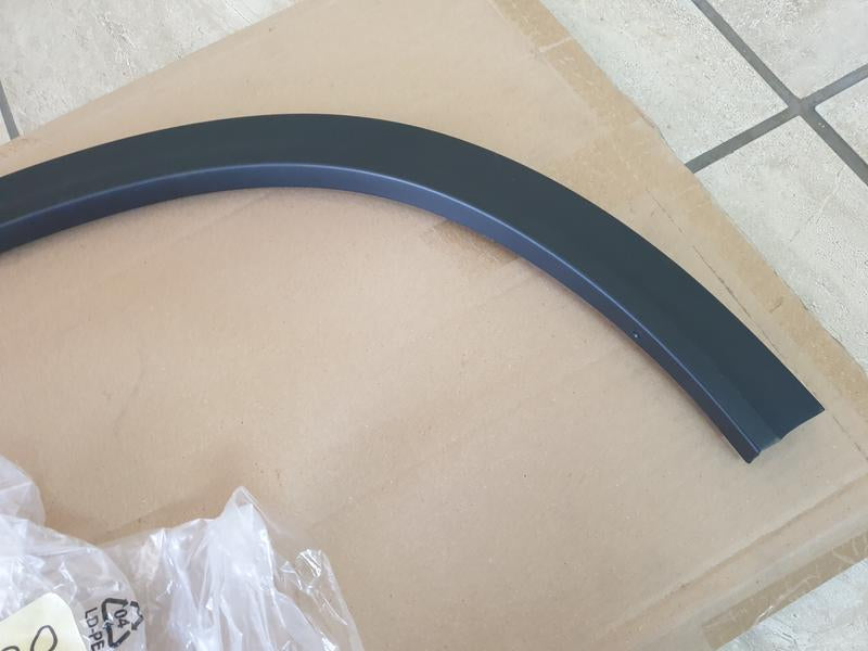 Original New Suzuki Vitara Right Rear Wheel Arch Moulding