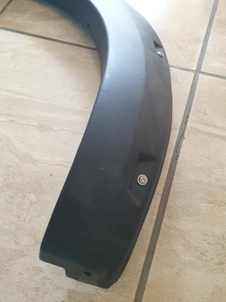 Original New Nissan Navara Left Rear Wheel Arch Moulding