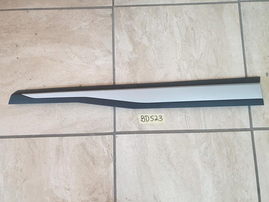 Original Used Nissan Magnite Right Front Door Lower Moulding