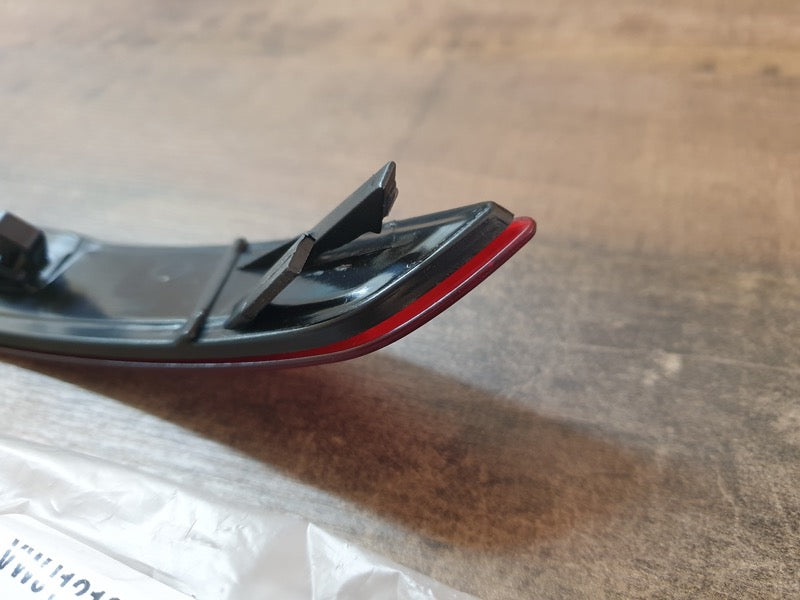 Volkswagen Aftermarket Jetta Left Rear Bumper Reflector