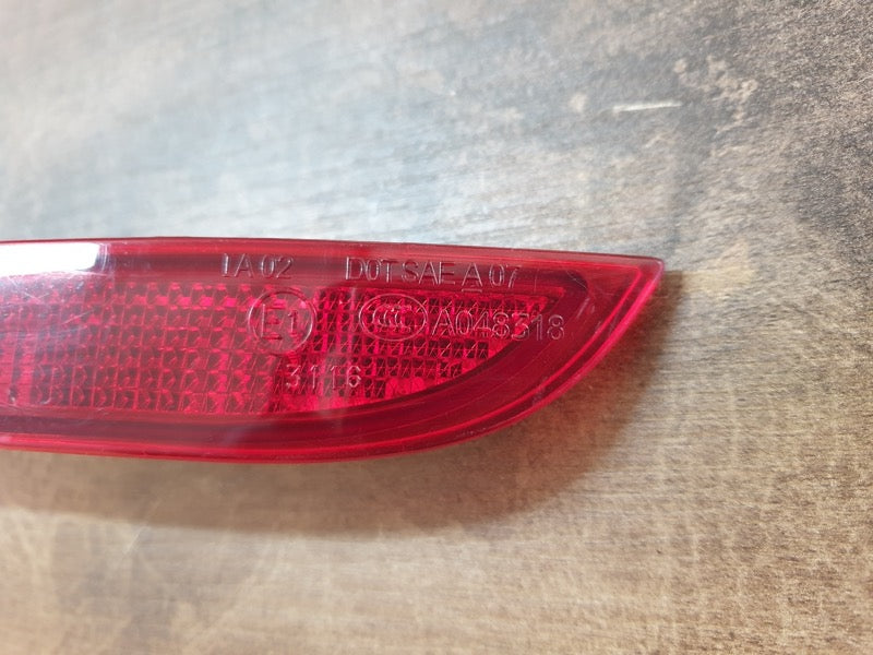 Original Used Mercedes-Benz GLE ML W166 Right Rear Bumper Reflector
