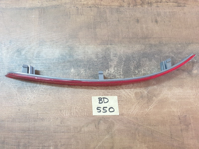 Original Used Mercedes-Benz GLE ML W166 Right Rear Bumper Reflector