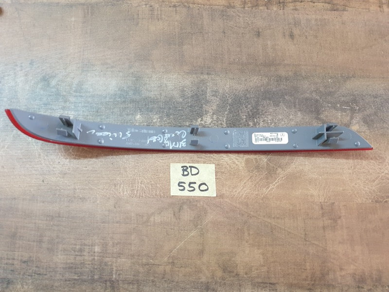 Original Used Mercedes-Benz GLE ML W166 Right Rear Bumper Reflector