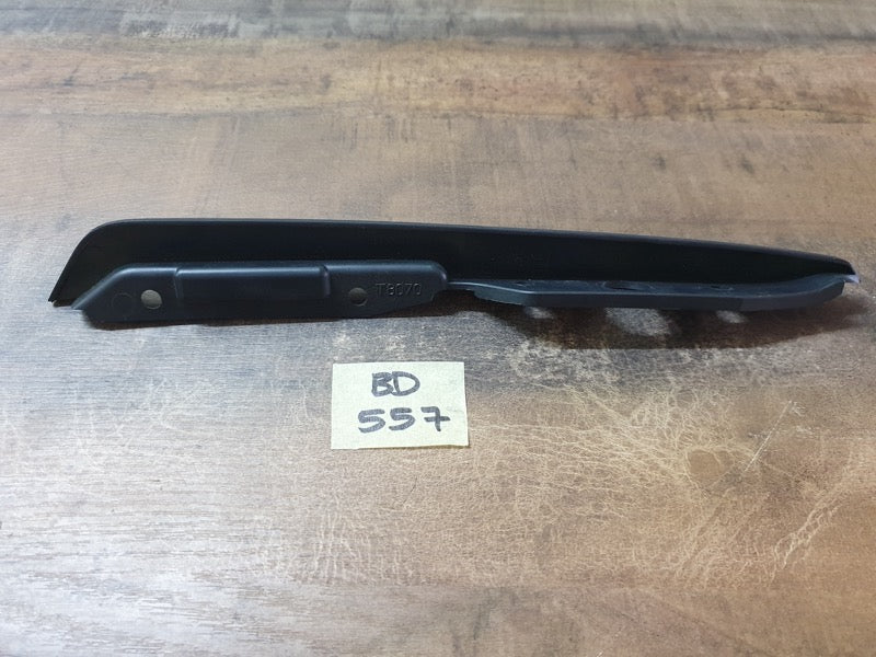 Original New Land Rover Range Rover 2015 Left Front Bumper Moulding