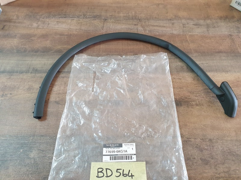 Original New Nissan Navara 2023 Left Loadbody Rubber