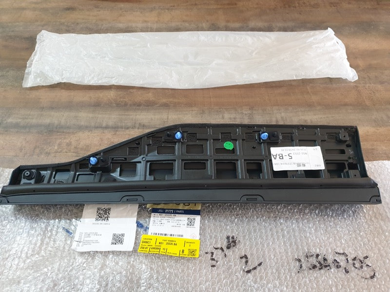 Original New Ford Territory 2025 Left Rear Door Lower Moulding
