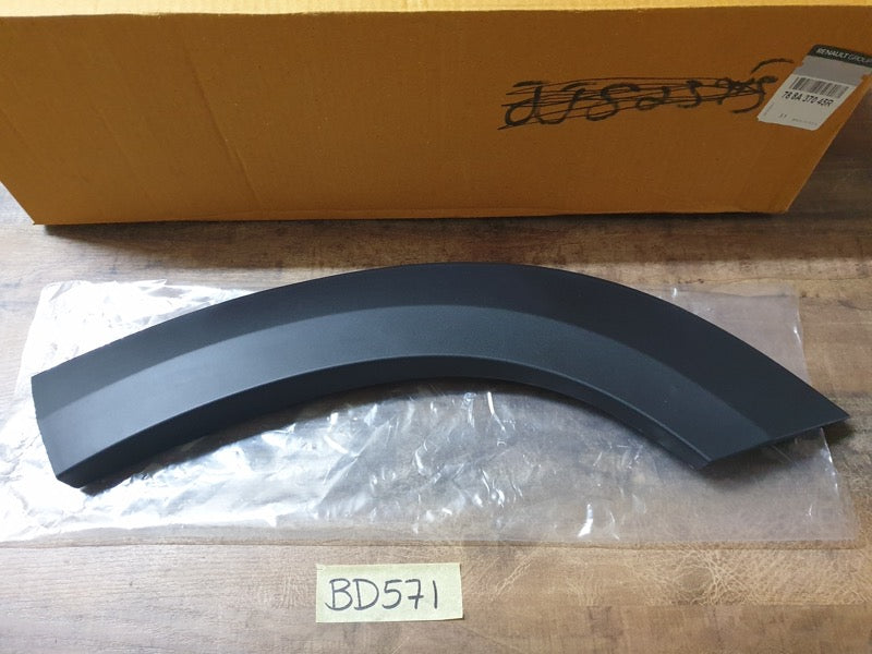 Original New Renault Kiger 2025 Left Rear Wheel Arch Moulding