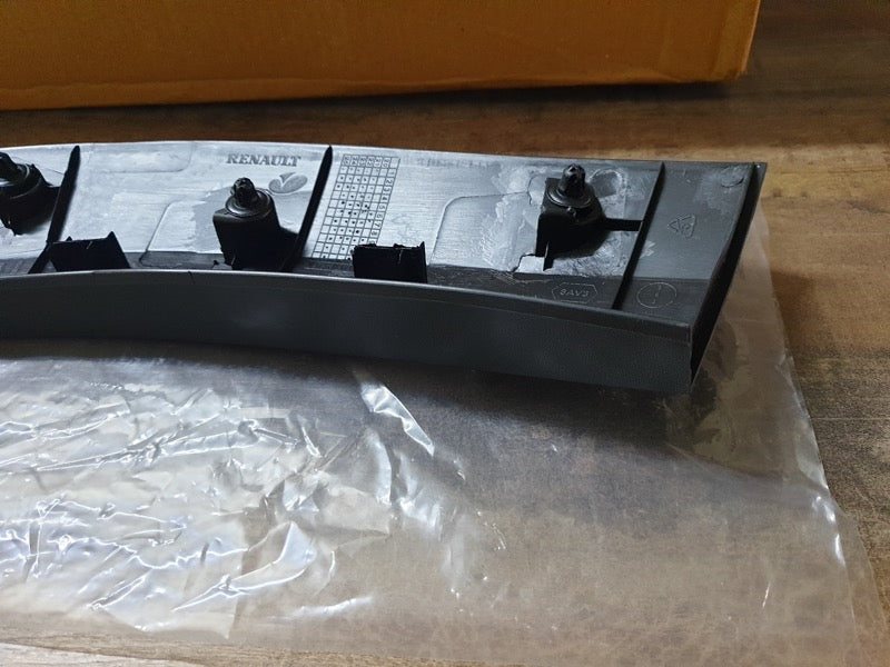 Original New Renault Kiger 2025 Left Rear Wheel Arch Moulding