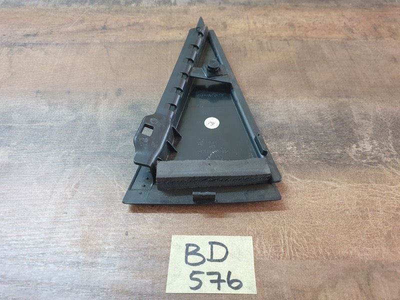 Original Used Volkswagen Polo Right Front Door Window Mirror Trim