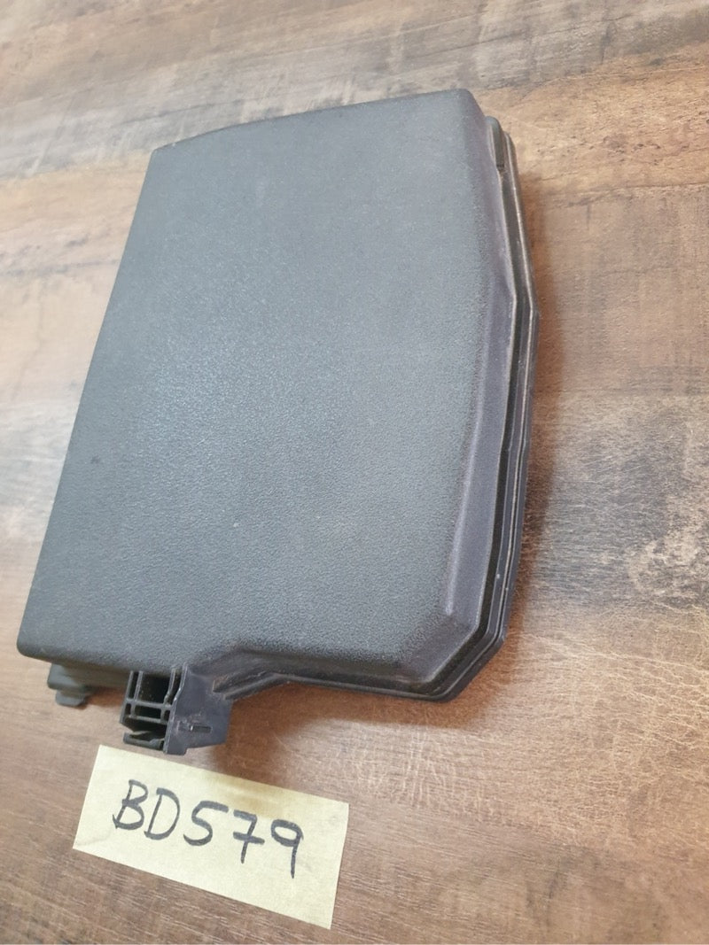 Original Used Toyota Corolla Relay Block Fuse Box Upper Cover
