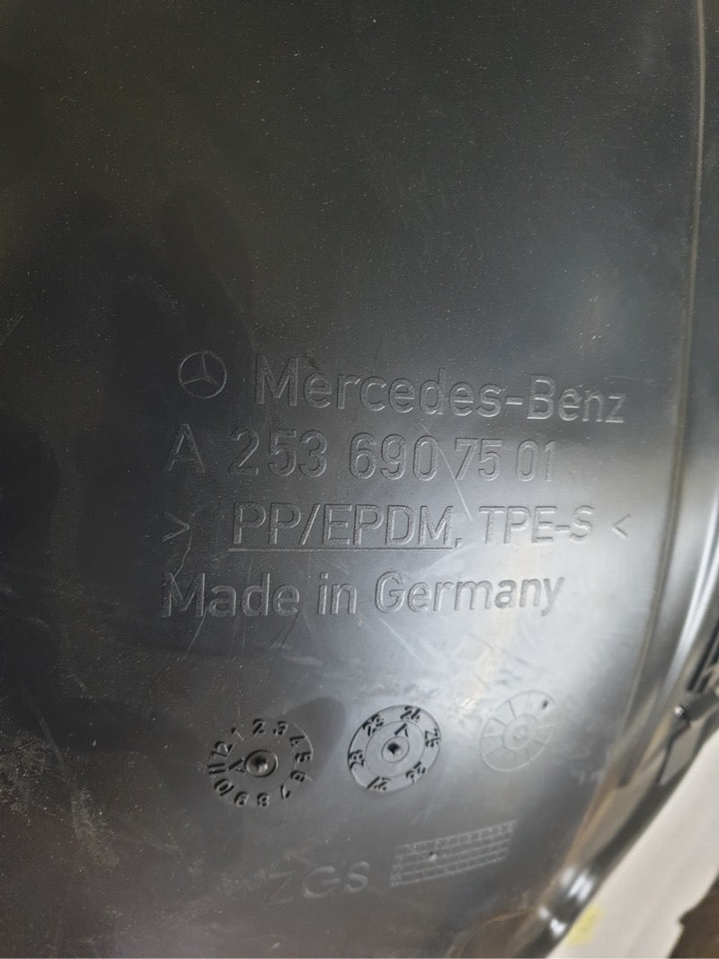 Original New Mercedes-Benz GLC X253 Left Front Fender Liner