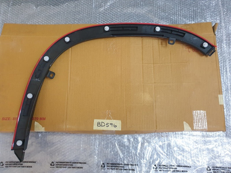 Original New Suzuki Vitara Brezza Toyota Urban Cruiser Left Front Wheel Arch Moulding