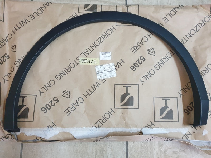 Original New Volkswagen Tiguan Right Rear Wheel Arch Moulding