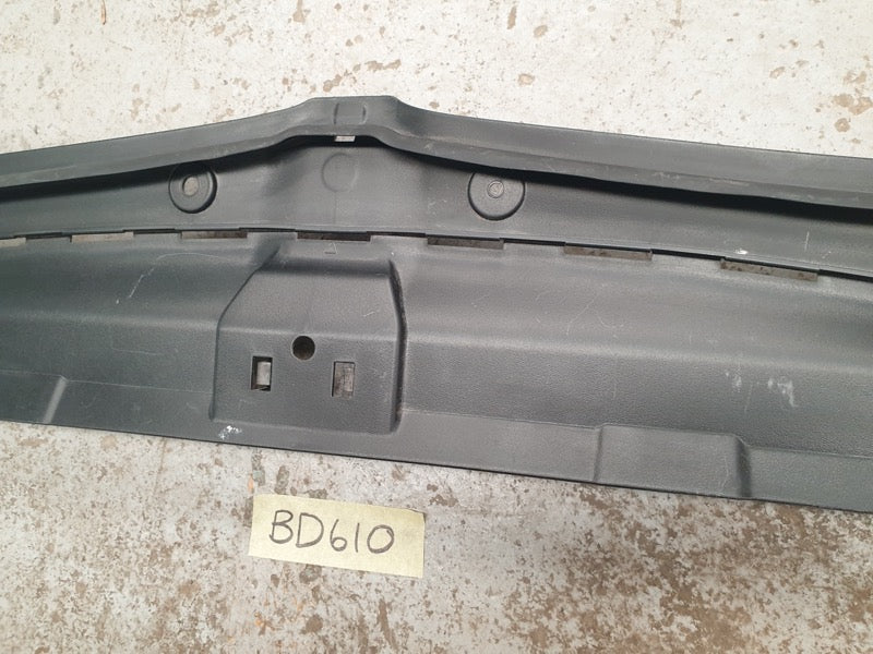 Original Used BMW 3 Series G20 G21 Front Centre Upper Engine Compartment Cover