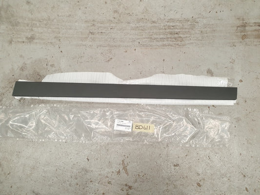 Original New Hyundai Creta 2023 Right Front Door Lower Moulding