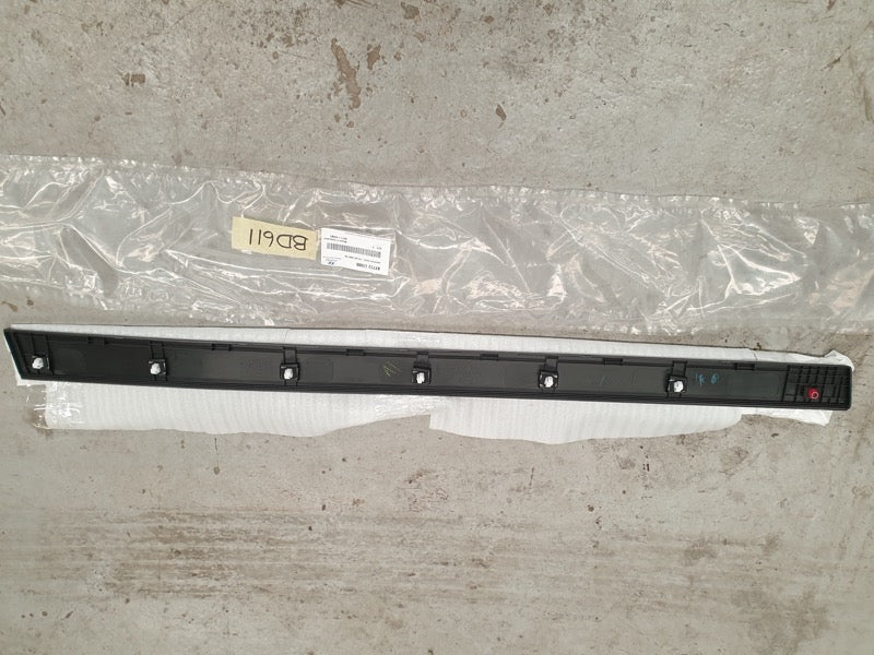 Original New Hyundai Creta 2023 Right Front Door Lower Moulding
