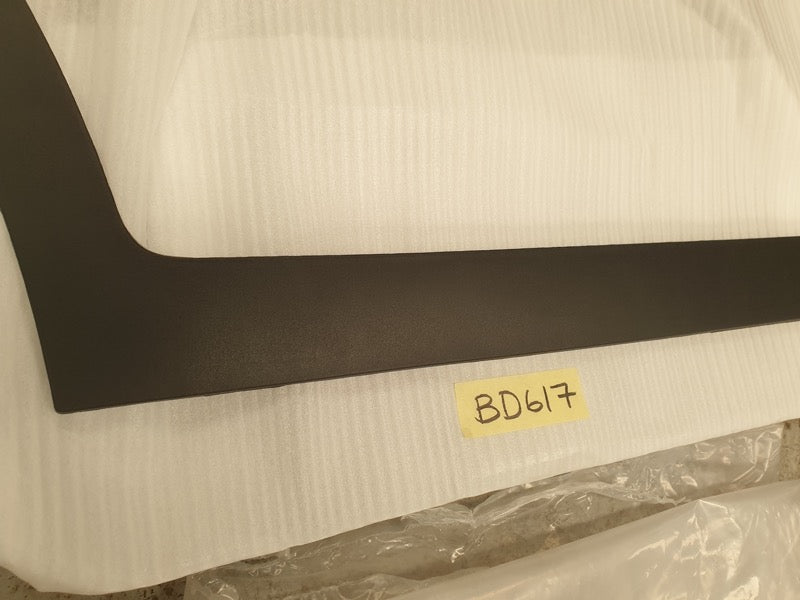 Original New Hyundai Creta 2023 Right Rear Door Lower Moulding