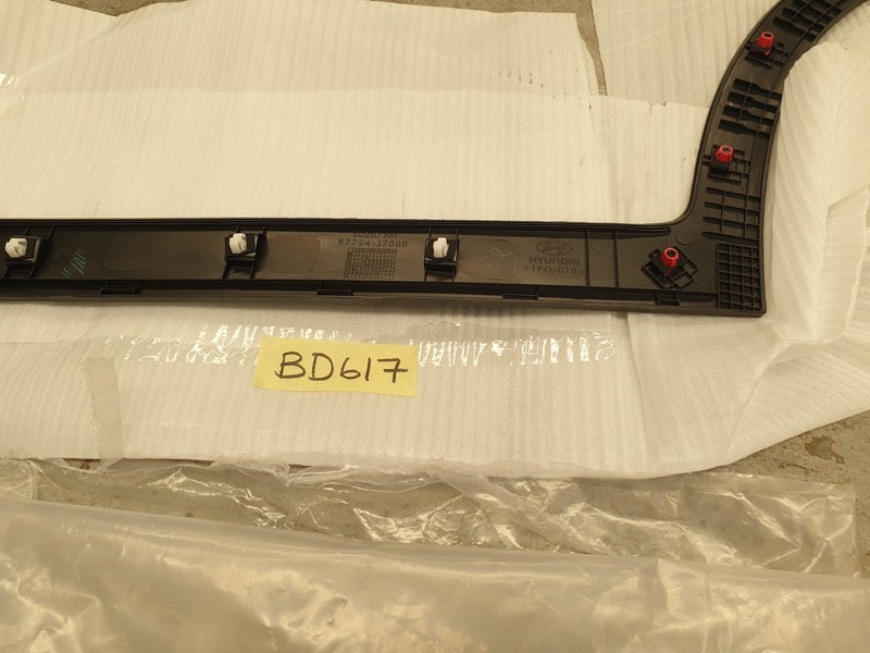 Original New Hyundai Creta 2023 Right Rear Door Lower Moulding