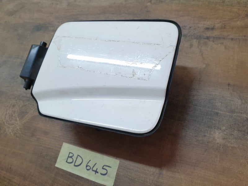 Original Used Volkswagen Amarok Fuel Tank Filler Recess Without Cover