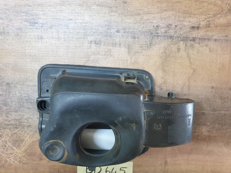 Original Used Volkswagen Amarok Fuel Tank Filler Recess Without Cover