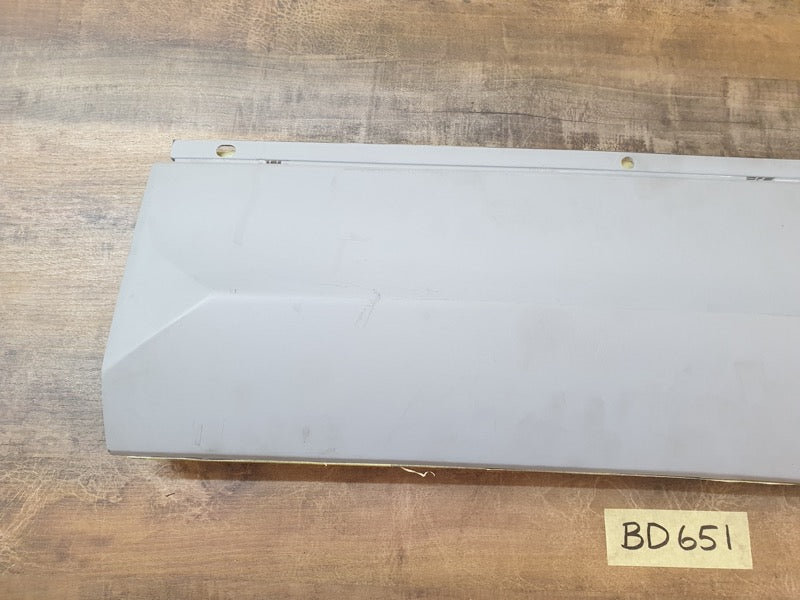 Original Used Volkswagen Tiguan Left Rear Door Lower Moulding Without Chrome