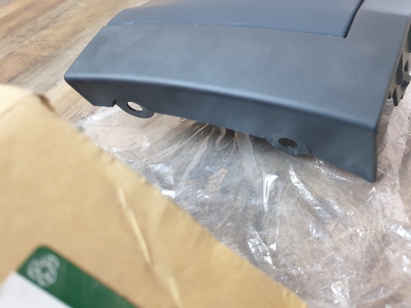 Original New Land Rover Range Rover 2015 Left Front Fender Trim