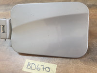 Original Used Hyundai H-1 Fuel Tank Flap