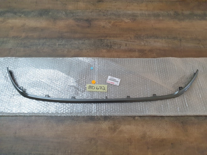 Original New Toyota Hilux Lower Radiator Grille Trim Moulding