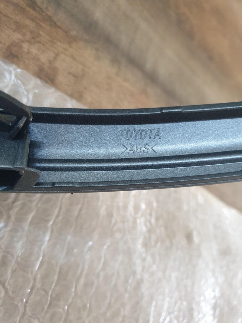 Original New Toyota Hilux Lower Radiator Grille Trim Moulding