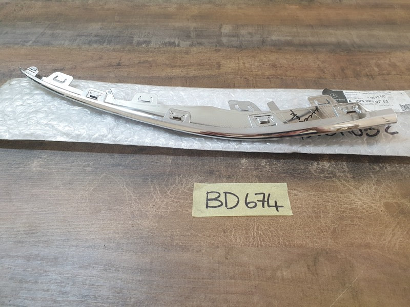 Original New Mercedes-Benz C-Class W205 AMG Right Front Bumper Chrome Moulding
