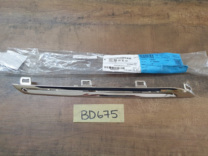 Original New Mercedes-Benz GLC X253 Right Lower Radiator Chrome Trim Moulding