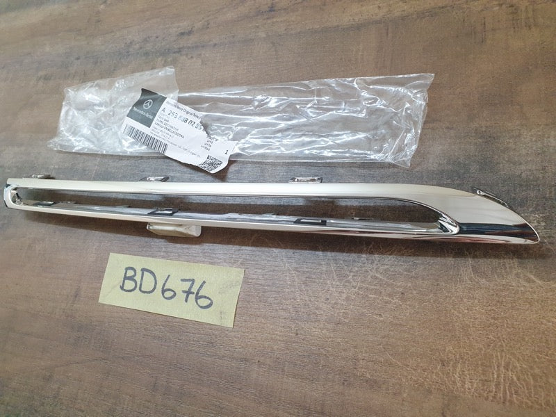 Original New Mercedes-Benz GLC X253 Right Upper Radiator Chrome Trim Moulding
