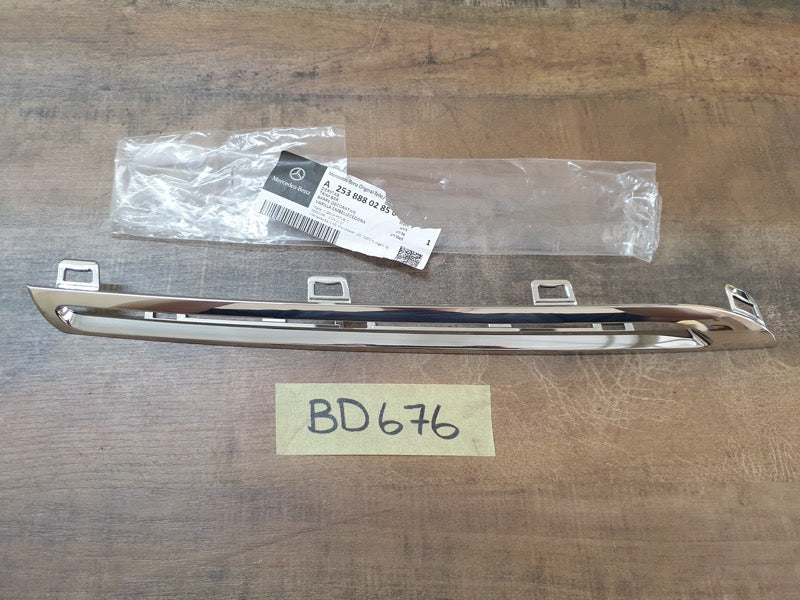 Original New Mercedes-Benz GLC X253 Right Upper Radiator Chrome Trim Moulding
