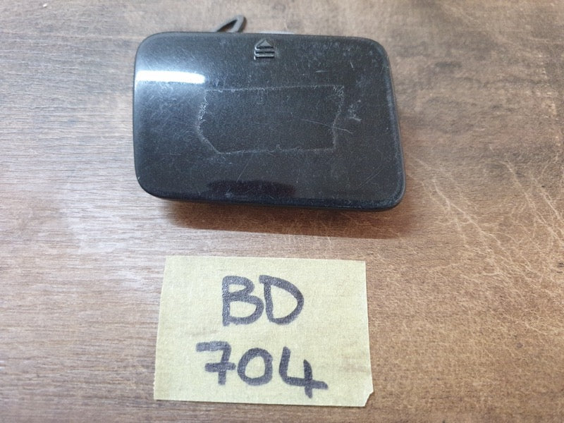 Original Used Mercedes-Benz CL C216 Front Bumper Towing Eye Cover