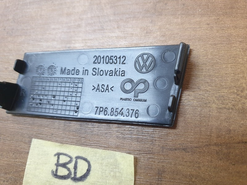 Original New Volkswagen Touareg 7P MK2 Lower Radiator Grille Cap