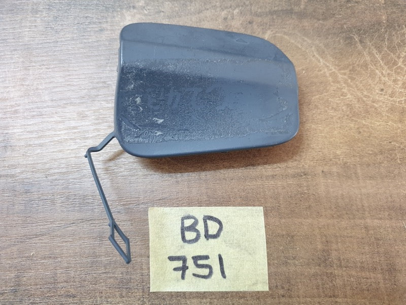 Original New Mercedes-Benz GLA W156 X156 Front Bumper Towing Eye Cover
