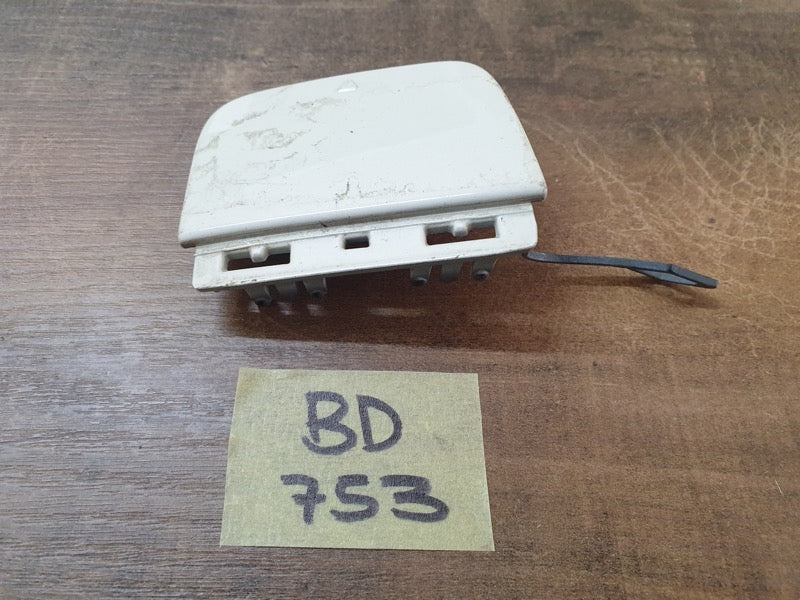 Original Used Mercedes-Benz GLA X156 Front Bumper Towing Eye Cover