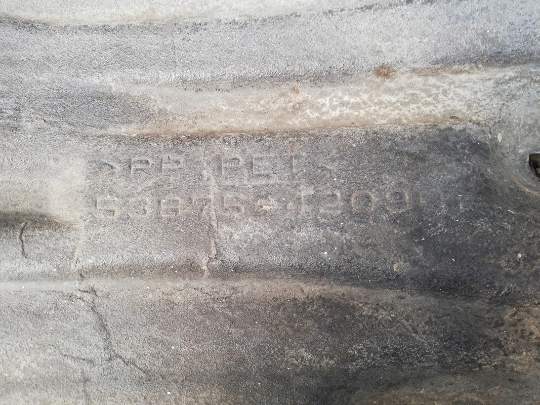 Original Used Toyota Rav4 2019 Right Front Fender Liner