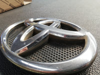 Toyota Hilux 2.4 GD-6 SRX 2018 Radiator Grille Badge